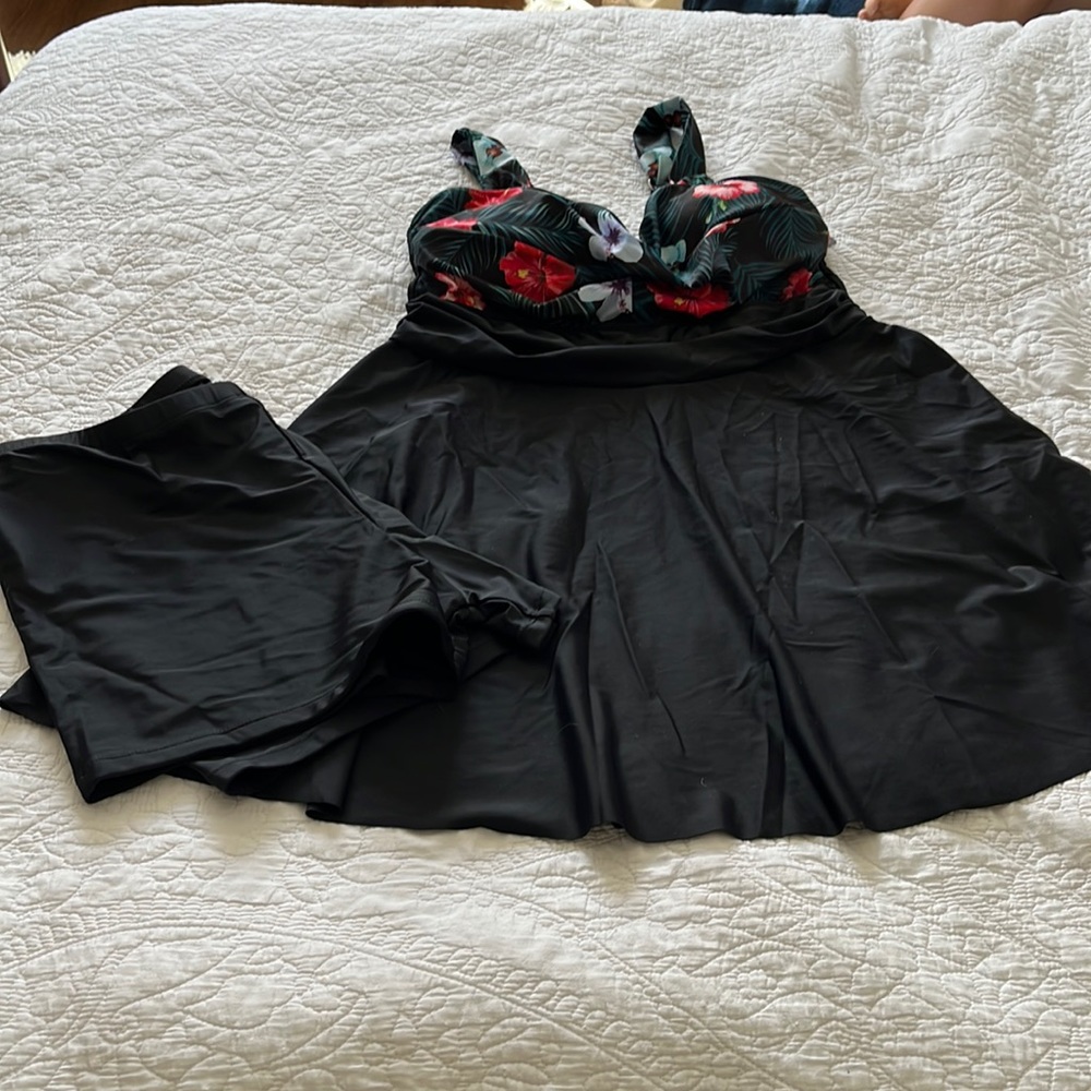 NWT 2 piece size 16 bathing suit